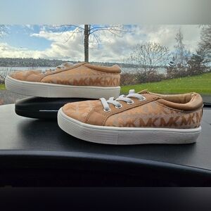 Michael Kors Kids Size 10  MK Logo Sneakers Tan and Goldish-Brown Stitching